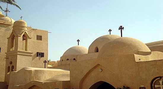 Muslims in Marenab demonstrate to prevent Copts from praying at church 