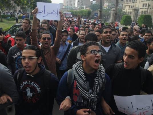 Pro-Muslim Brotherhood students protest at Cairo, Alexandria universities