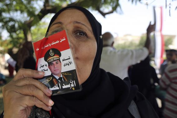 Sisi sworn in as Egypt's president, cool reception from West