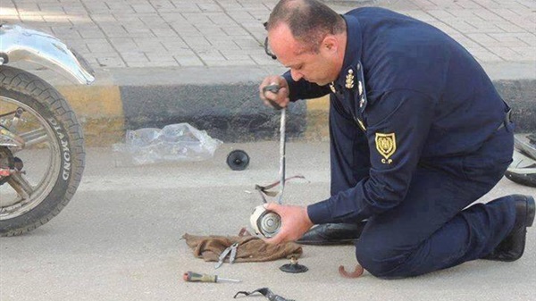 Bomb squad team in Beni Suef has thwarted a bomb planted next to church