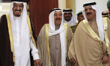 Islamic extremism, oil slump to dominate Gulf summit