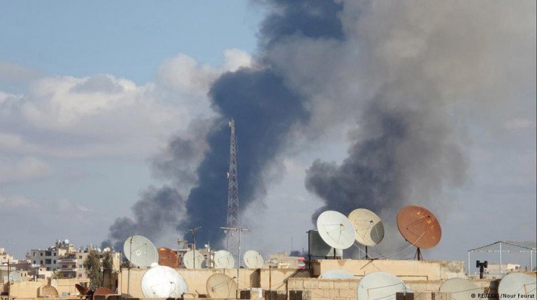 Air strikes on IS continue in Libya