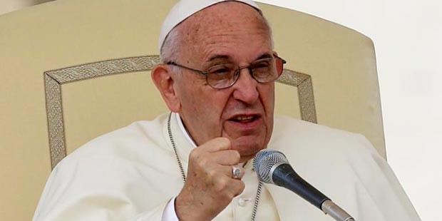 Pope Francis to visit Greek migrant island on April 16