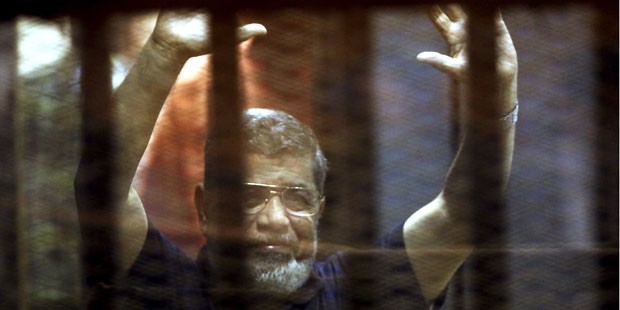 Morsi’s “Qatar espionage” trial adjourned to May 7