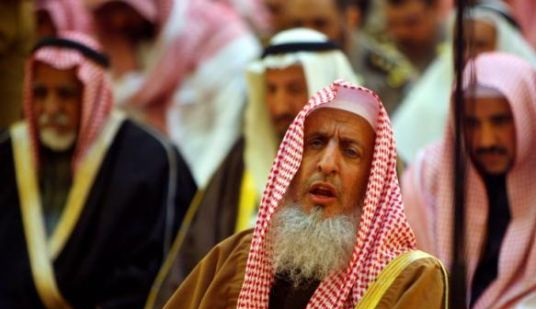 Saudi Arabia's top cleric urges businessmen to help troops
