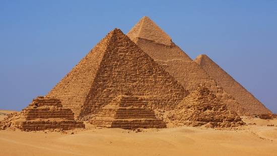 Full steam ahead to revamp pyramid site by September: Antiquities Ministry