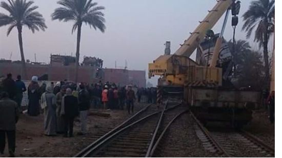 Aswan-Cairo train derailed causing injuries and 5 hour delay
