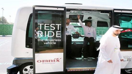 Dubai debuts driverless minibus
