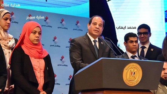 The committee to review cases of Egyptian youth detainees begins with students
