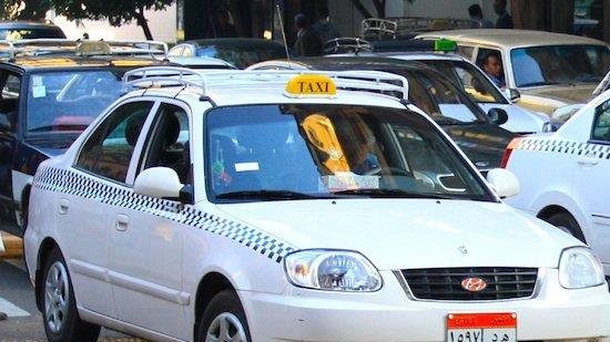 Cairo governor approves new tariff for “white taxi”

