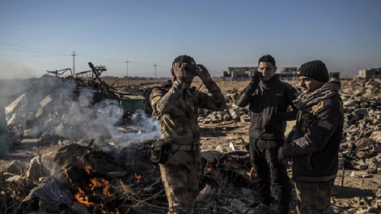Iraqi forces battle Islamist militants deep inside Mosul