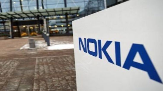 Nokia sues Apple for infringing patents, industry back on war footing