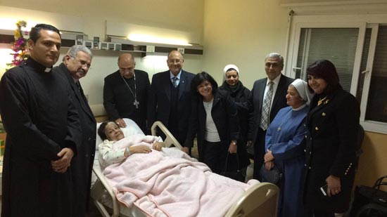 A delegation of Egyptian churches visits the injured of St. Peter Church attack at hospital