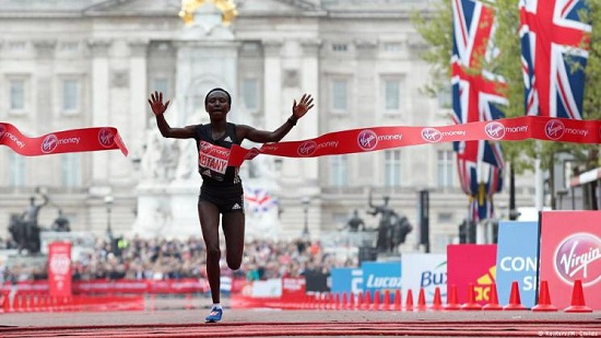 Keitany breaks London Marathon record