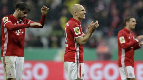 Bayern Munich out to secure last title on offer