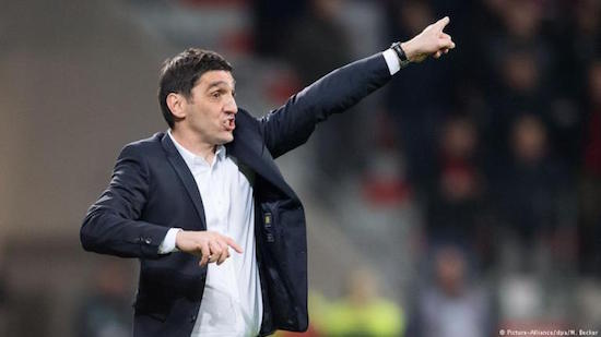 Tayfun Korkut to leave Leverkusen at end of season