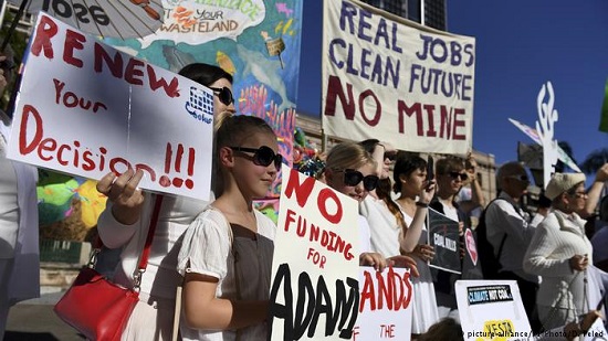 Environmentalists vow to fight Carmichael coal mine in Australia