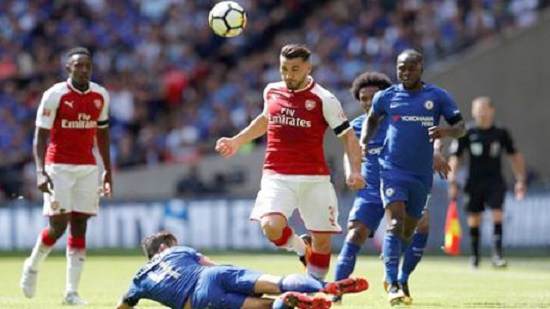 Arsenals Walcott hails absolute tank Kolasinac