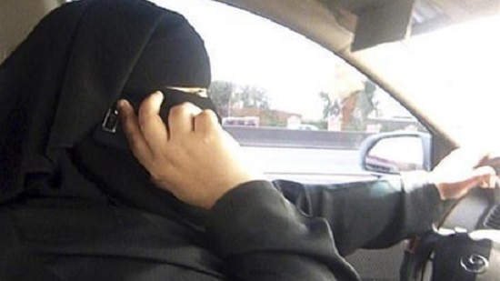Saudi king issues decree allowing women to drive