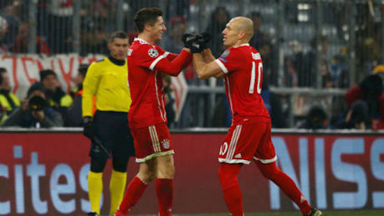 Bayern Munich romp home after Besiktas suffer early red card