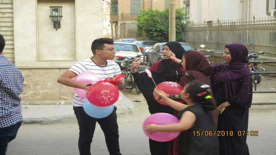Coptic youth distribute gift for Muslim children on Adha feast