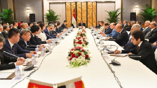 Egypts Sisi witnesses signing of $18 billion in contracts with Chinese companies
