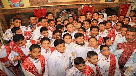 65 new deacons ordained in Nag Hammadi
