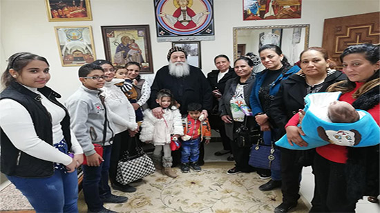Bishop of Aswan receives families of the priests of Edfu and Kom Ombo