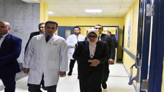 Health minister visits Ramses Station victims at hospital