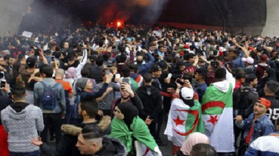 Algeria police brace for further anti-Bouteflika demos