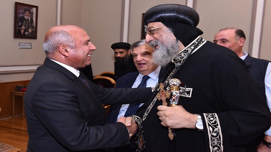 Minister of Transport visits Pope Tawadros at Papal Headquarters