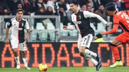 Ronaldo double helps Juventus back top of Serie A

