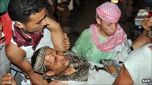 Yemen forces 'kill 20 protesters' in Taiz
