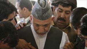 Afghan president's brother, Ahmad Wali Karzai, buried
