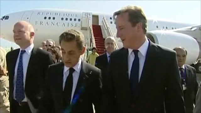 Libya conflict: Cameron and Sarkozy visit Tripoli
