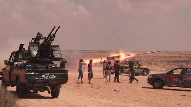 Libya conflict: Rebels claim advances in Sirte battle
