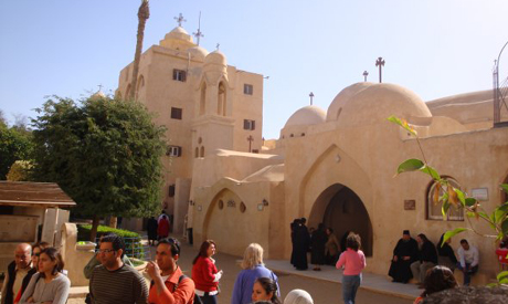 Pope Shenouda to be buried at Egypt's St Bishoy Monastery
