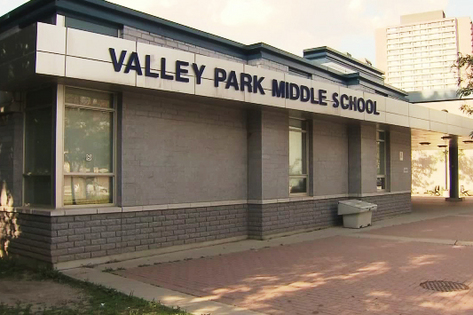 Groups protest Muslim prayers at Toronto public school