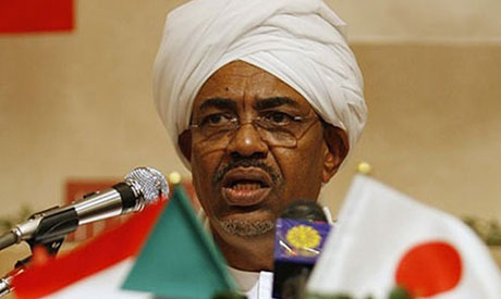 Egypt's Morsi defiantly receives Sudan's Al-Bashir in Cairo