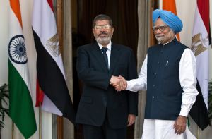 Morsi arrives in India, holds talks over Syria and Palestine