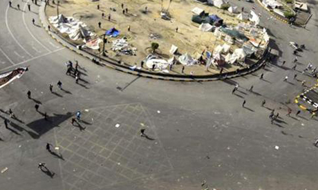 Police reopen Tahrir Square to traffic