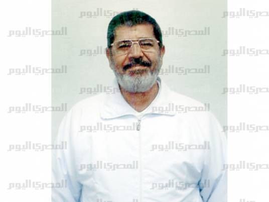 Morsy’s defense team requests a visit