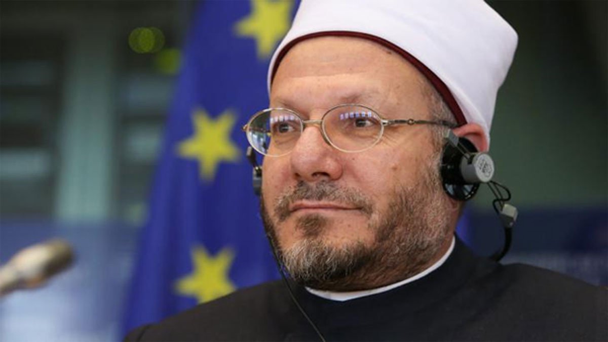 Egypt's top cleric backs Brotherhood crackdown 