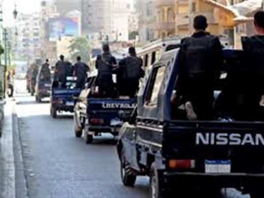 Luxor residents burn police cars, hurl stones in response to arrests: ministry