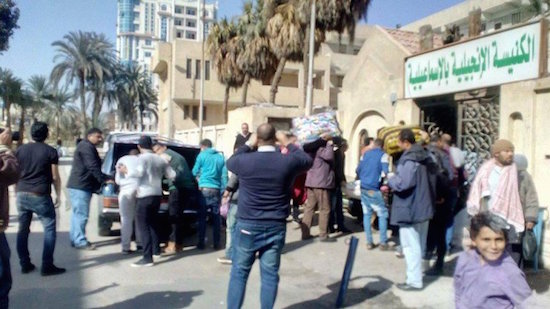 Coptic families’ outflow from Al-Arish heading to Ismailia is still ongoing: residents