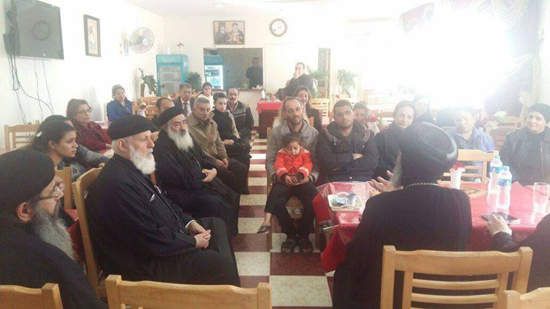 Bishop of Mahalla visits displaced families from Arish