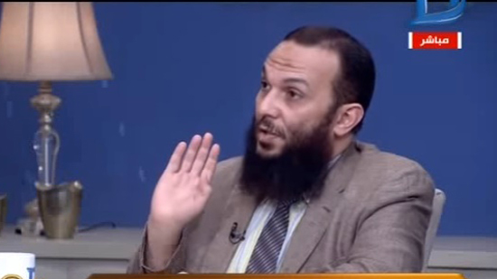 Islamic preacher blames a girl who was sexually harassed by dozens of men