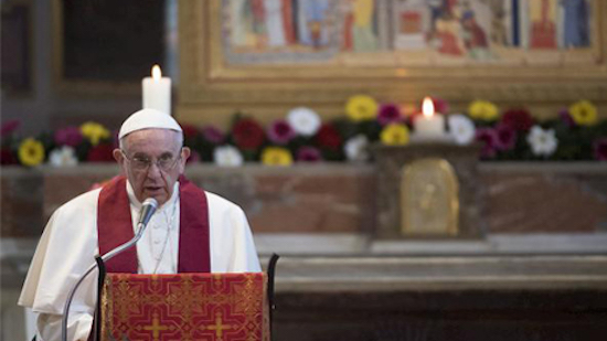 Pope says some refugee centres 'concentration camps'