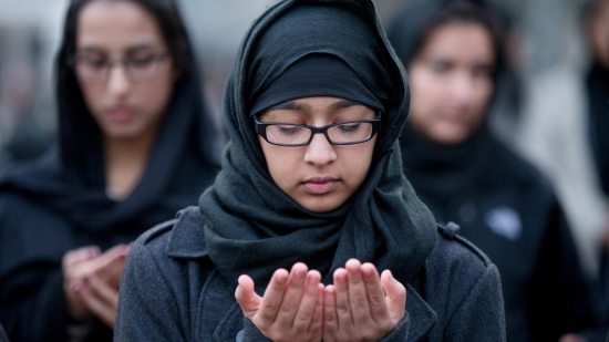 Fatwa House praises the initiative of 80 Islamic schools in America to confront Islamophobia