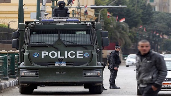 Roadside explosion in Cairo kills Egyptian policeman